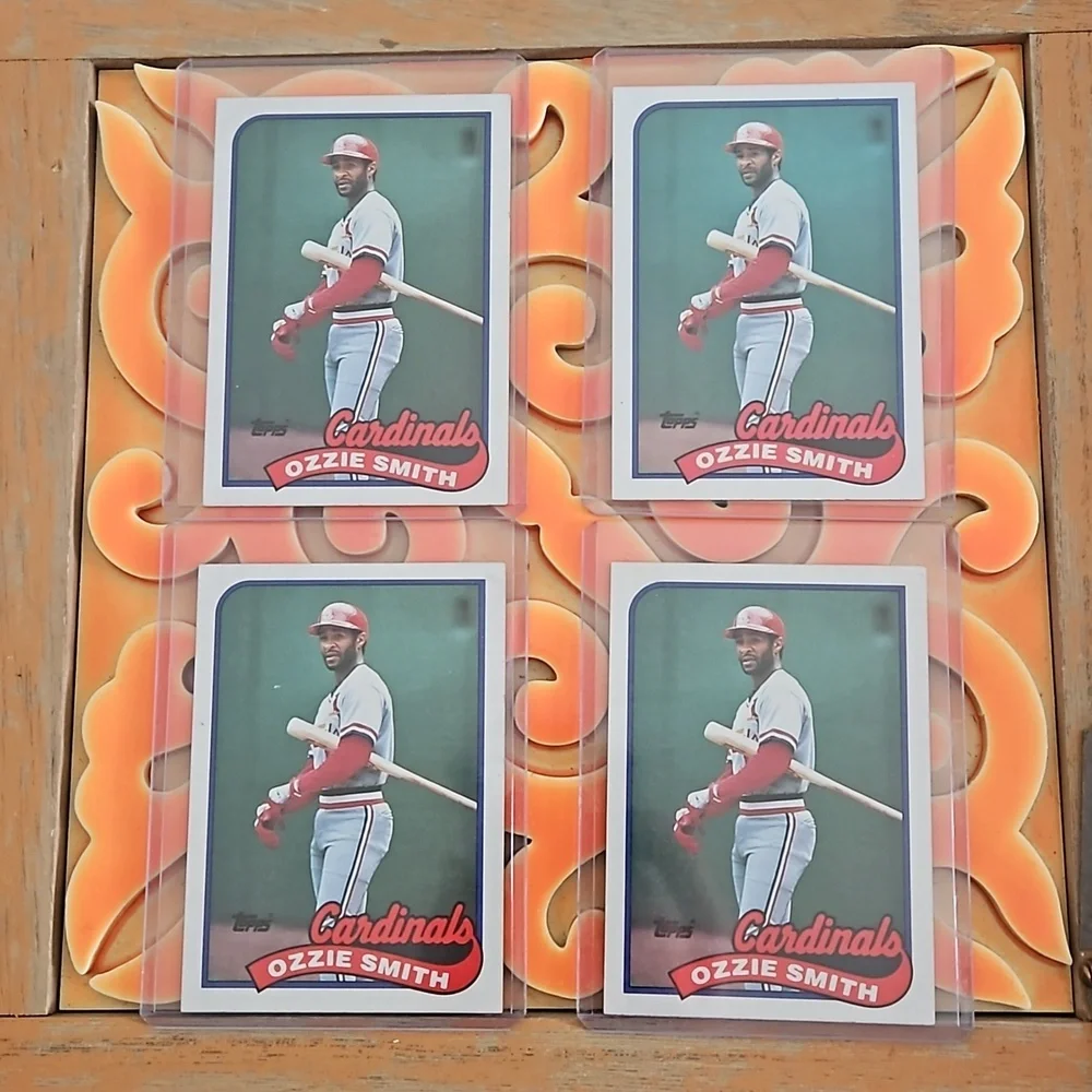 Topps 1989 Saint Louis Cardinals Ozzie Smith Card #230 Mint Card Plastic Sleeve